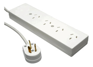 Zapatilla 220V Con Interruptor 4 Tomas 5 Mts RICHI (PM564)