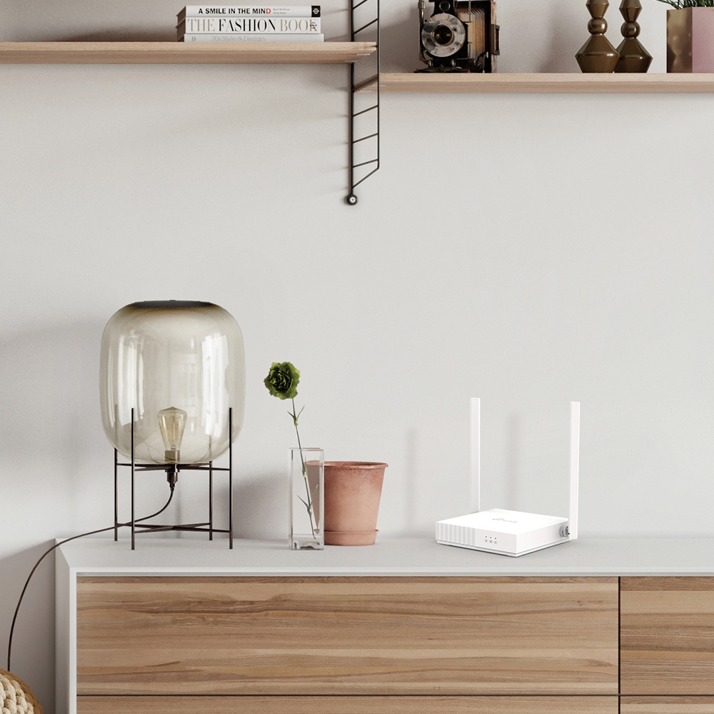 Router TP-LINK Wireless (TL-WR820N)