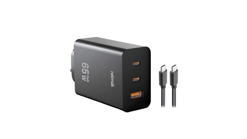 Cargador Triple Gan 65W con Cable Netmak (NM-CP42)