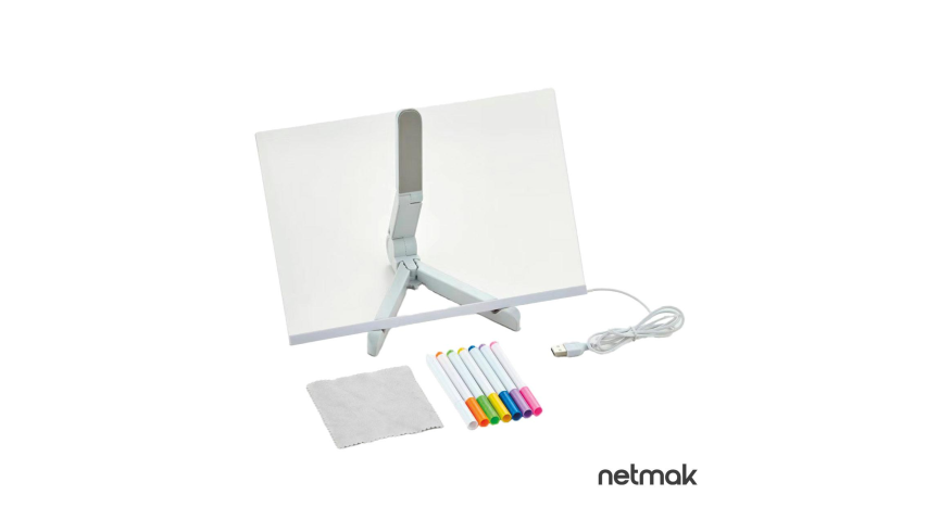 Pizarra de Acrlico Lumi 4000K con Marcadores Netmak (NM-PM104)